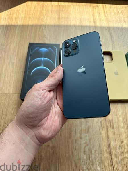 iphone 12 pro max 256Gb blue 3