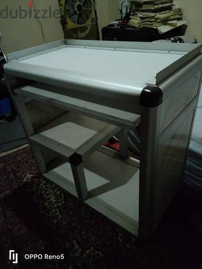 computer desk