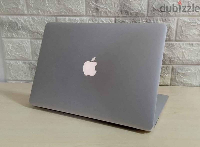 MacBook Air 2017 (13 inch) 3