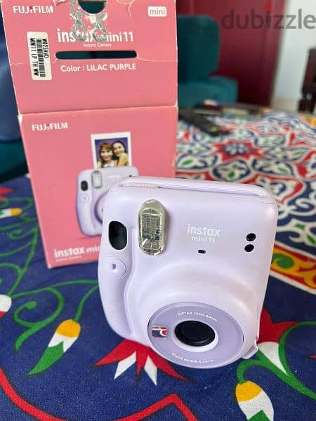 Fuji film boleroid camera ( Fujifilm Instax mini 11 ) 6