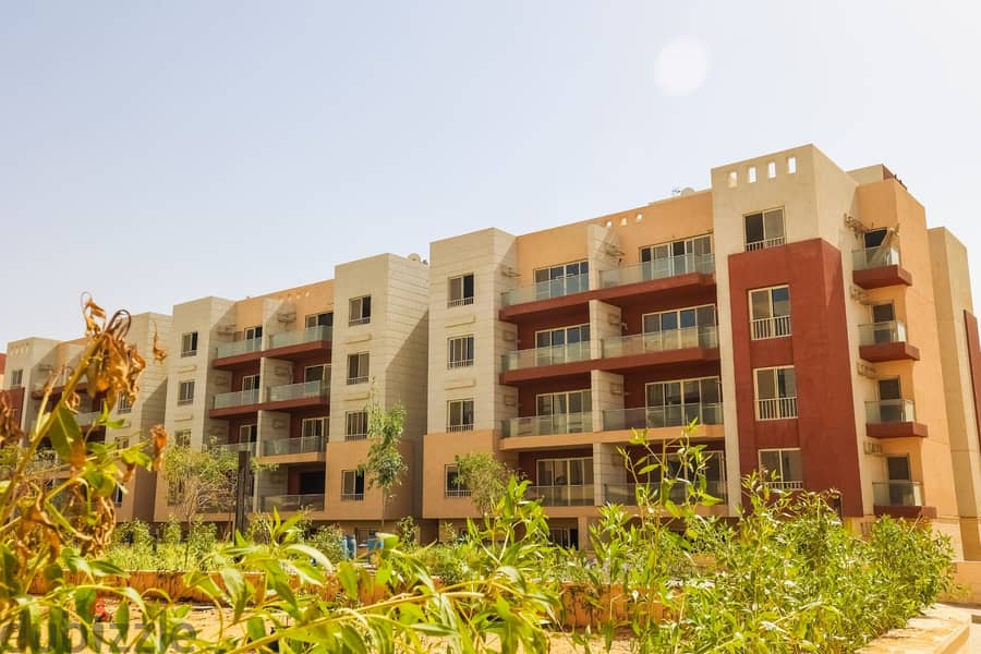 شقة للبيع 225م استلام فوري في كمبوند بمنطقة التجمع الخامس بمقدم 15% وقسط لمدة 7 سنوات 6