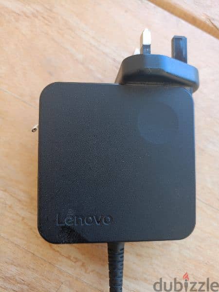Lenovo Adapter 20v 3.5A 1