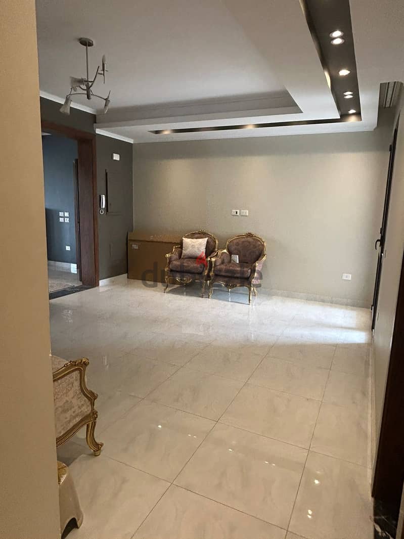 For Rent Modern Furnished Apartment in Compound Eastown 3