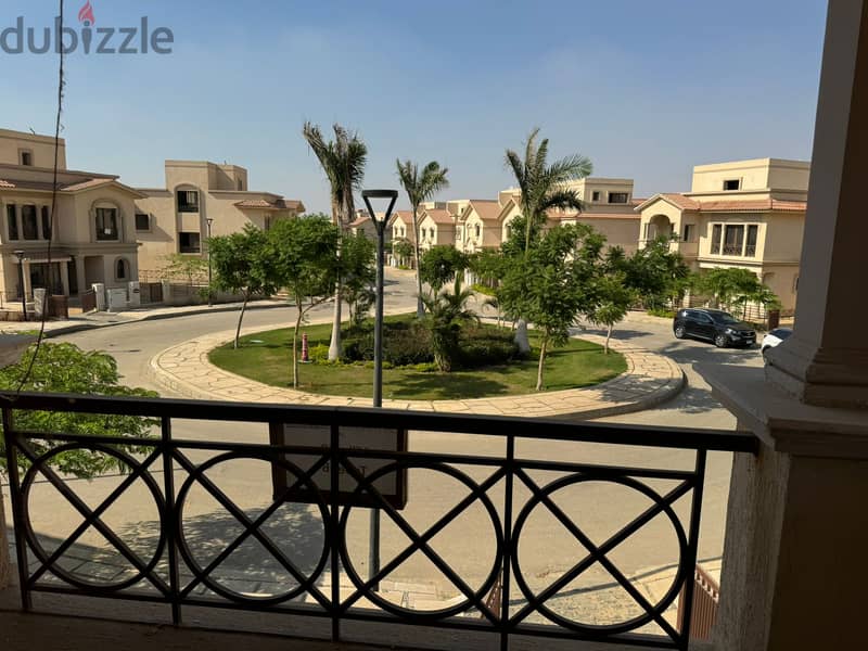 Villa for sale in Madinaty B3, highest quality, with a 12-year installment system, 570 m 1