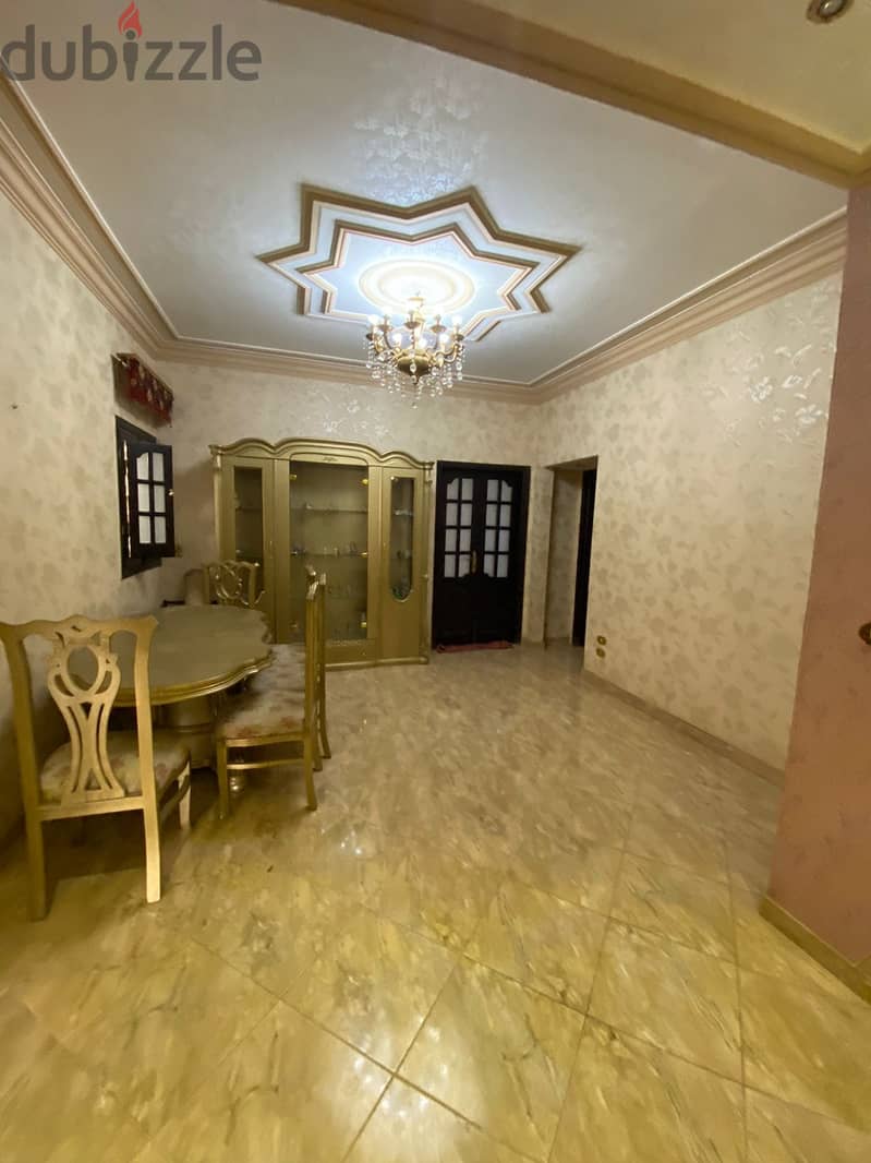 A vacant apartment for rent in Sheikh Zayed, suitable for administration 4