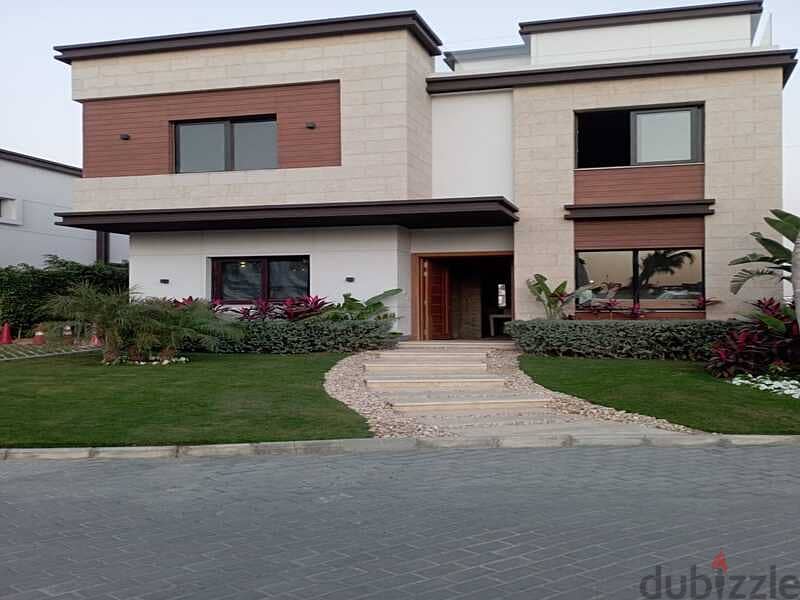 Town house 225m middle for sale at Azzar 2 4