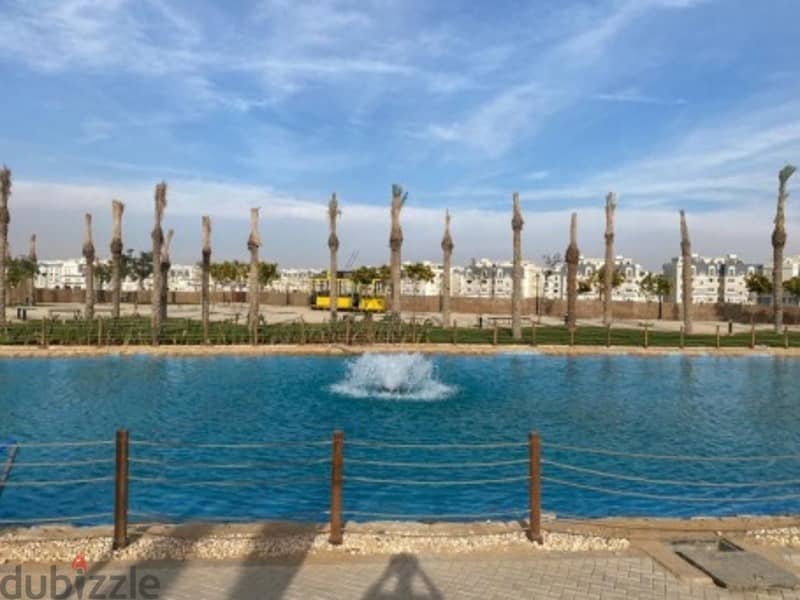 Hyde Park New Cairo: Lagoon-View Apartment for Sale, Down Payment + Installments 8