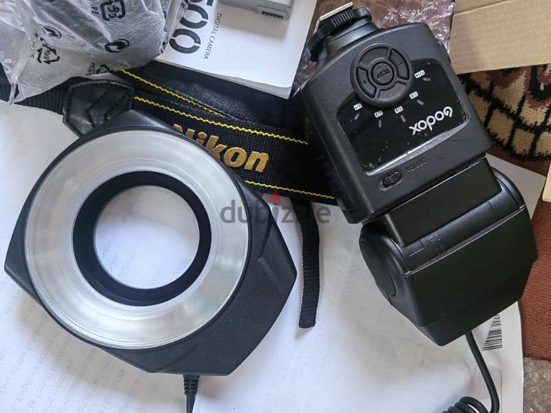 Nikon D5500 camera with godox ringflash 1