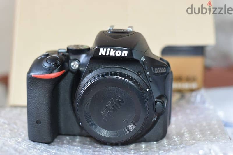 Nikon D5500 camera with godox ringflash 4