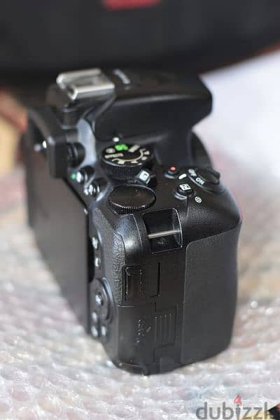 Nikon D5500 camera with godox ringflash 6