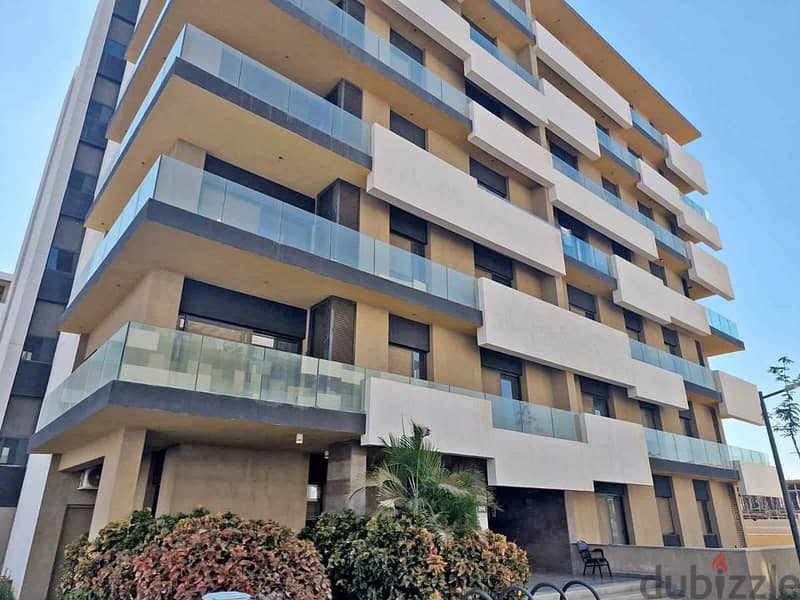 Al Buroui شقة متشطبة (3 غرف) للبيع كمبوند البروج امام المركز الطبي العالمي 13