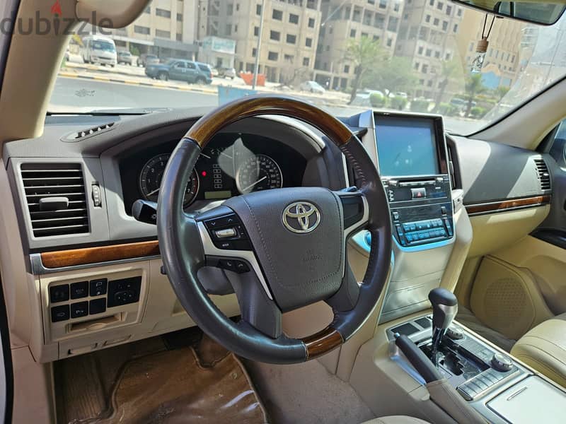 Toyota Land Cruiser 2018 4