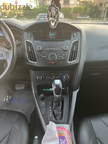 Ford Focus 2018 - hatchback 8