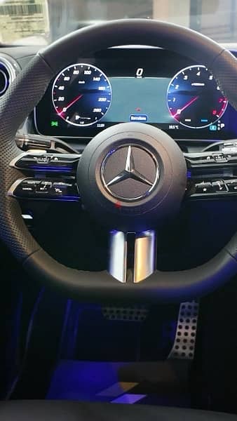Mercedes-Benz GLC 200 coupe 2024 11