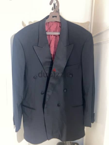 Marks and spencer tuxedo suite worn for only 6 hours, size 58 euro 1
