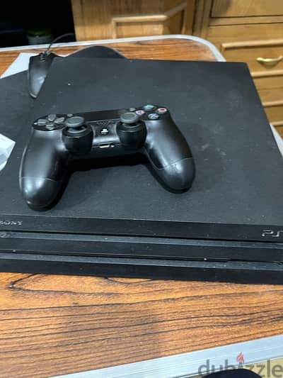 ps4 pro 1tb و gta 5 لعبة