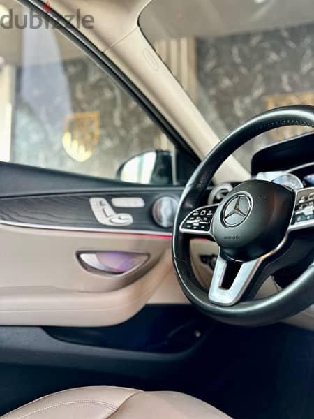 Mercedes-Benz E180 2019 16