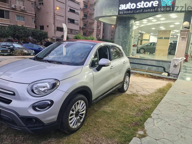 Fiat 500X - SILVER*RED - 1400 CC - 16.000 KM - LICENSE END AUGUST/2025 1