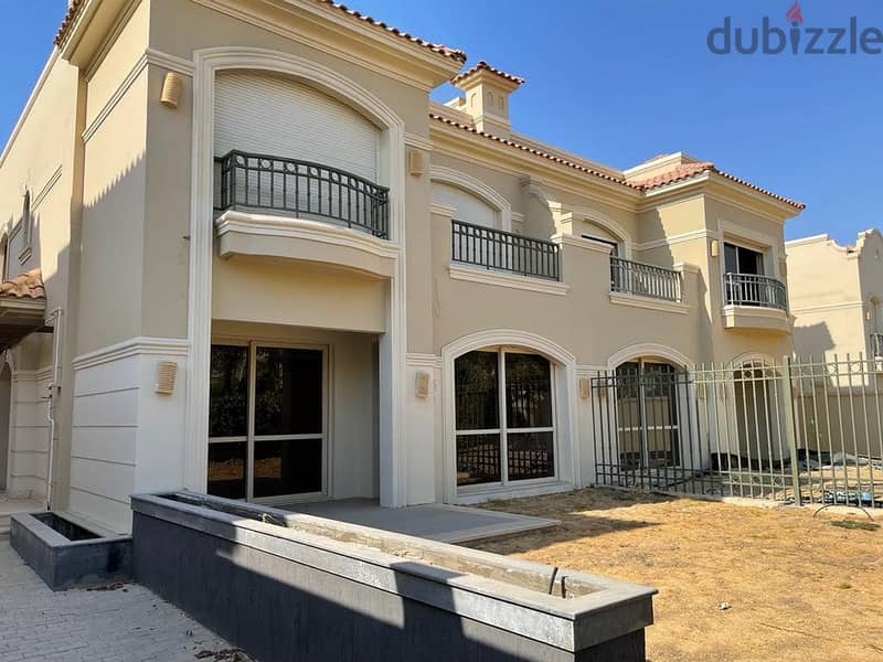 Townhouse villa 196m for sale in La Vista El Patio 5 East Shorouk City next to the airport immediate delivery in installments over 5 years No interest 4