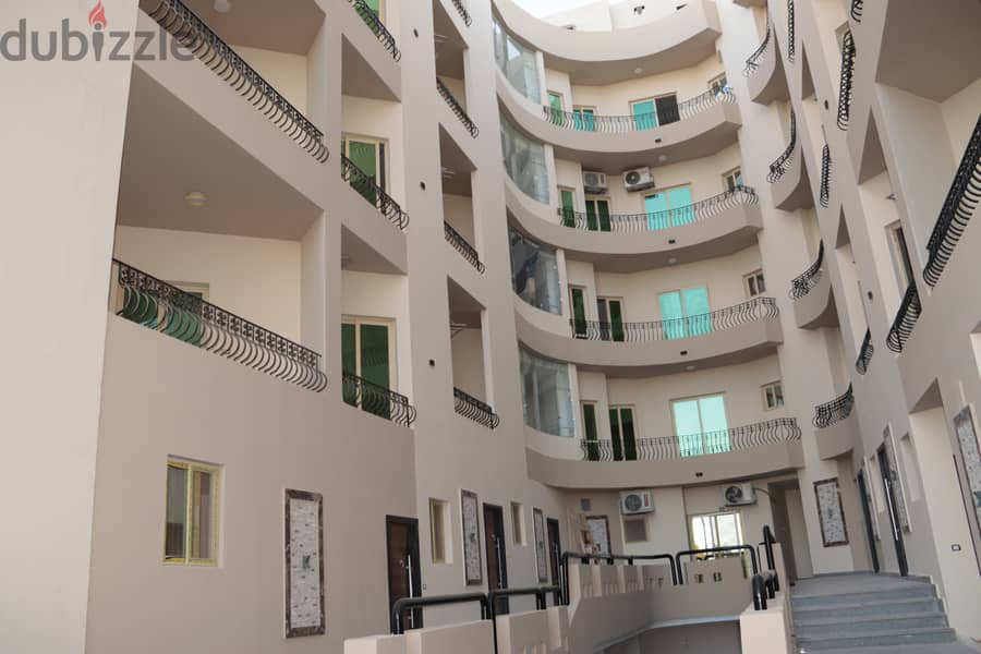 Own your apartment in Hurghada, overlooking the sea and the swimming pool 19