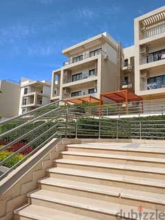 Apartment Fully Finished ,Direct on Club House For Sale at Fifth square - El Marasem