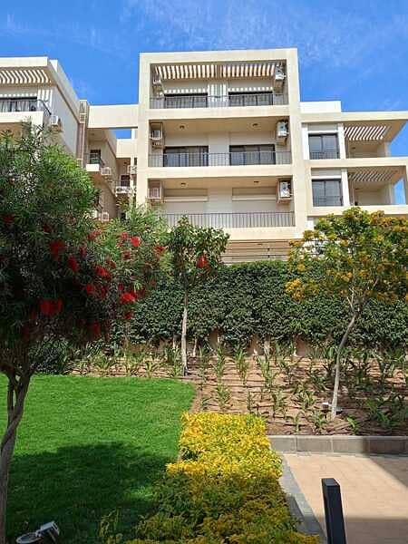 Apartment Fully Finished ,Direct on Club House For Sale at Fifth square - El Marasem 3