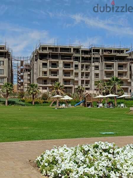 Apartment Fully Finished ,Direct on Club House For Sale at Fifth square - El Marasem 4