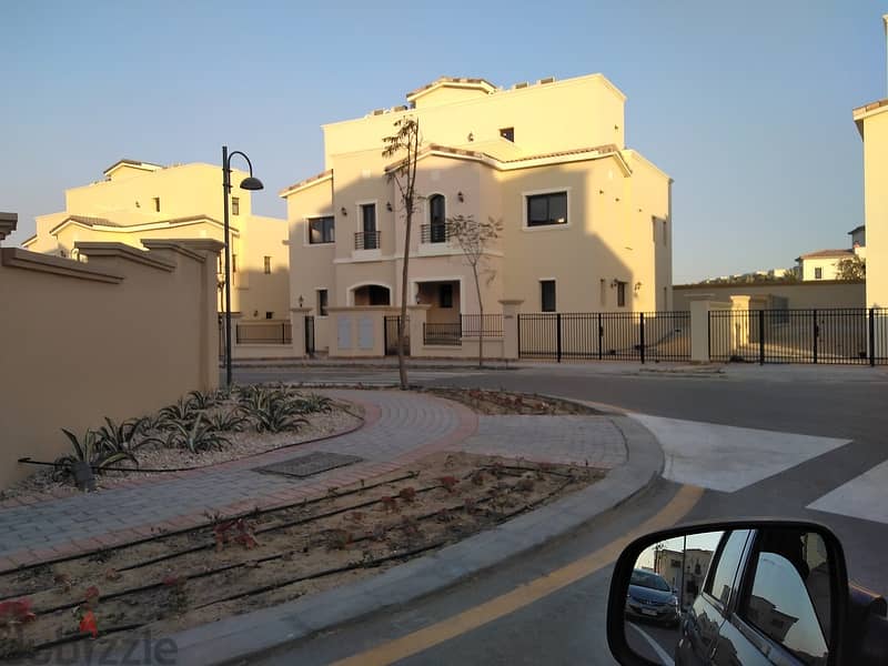 Standalone Villa 460m fully finished for sale in Uptown Cairo | Emaar 2