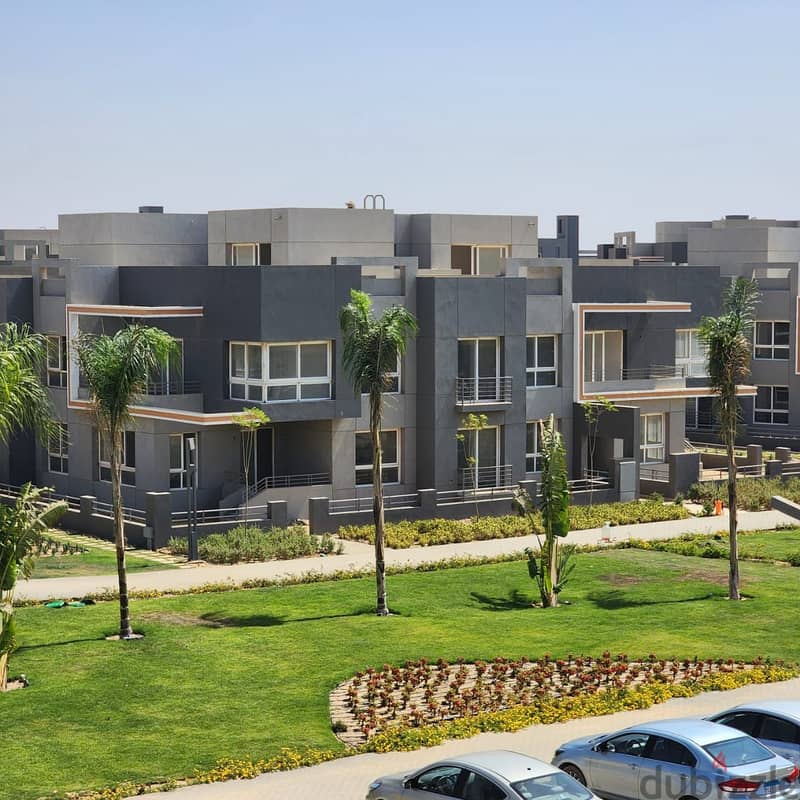 Apartment for sale, ground floor, with garden, in the most distinguished area in Sheikh Zayed 1