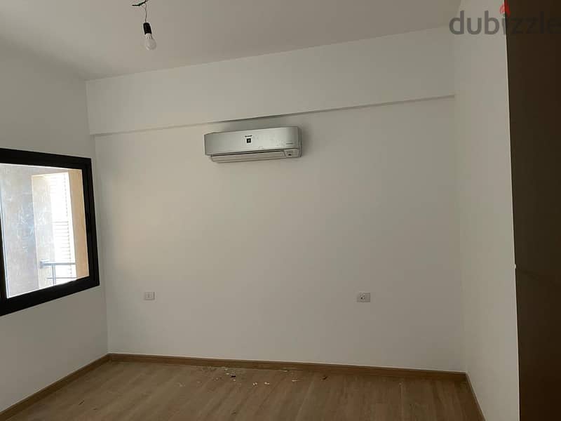 Apartment for sale, finished, with air conditioners, corner, high privacy, in Al-Marasem, Fifth Settlement, 168 m 9