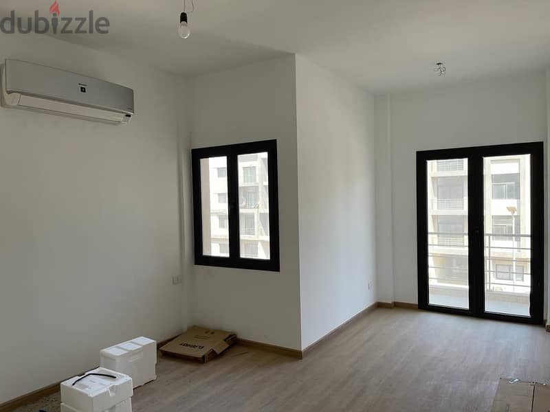 Apartment for sale, finished, with air conditioners, corner, high privacy, in Al-Marasem, Fifth Settlement, 168 m 10