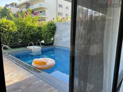 شقة مفروشة مودرن بحمام سباحة خاص للايجارالطويل205م في ليك فيو التجمع