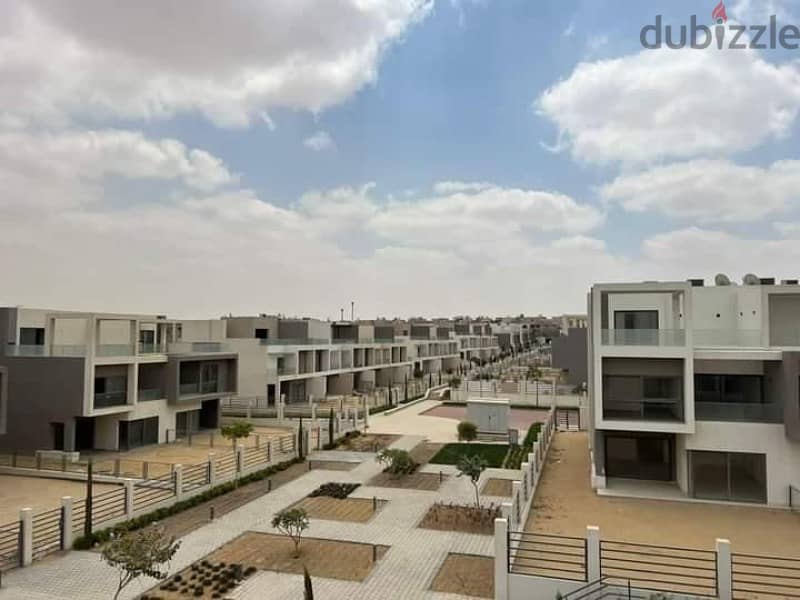 for sale Townhouse Corner 350 m, very prime location, 75% finished, at the price of the Middle Town, ready to move in Al Marasem Compound, Fifth Settl 2