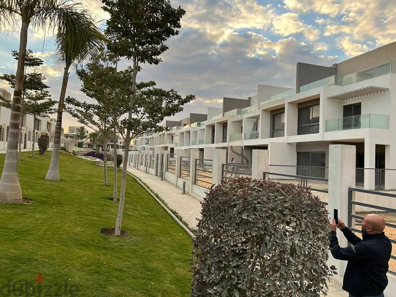 for sale Townhouse Corner 350 m, very prime location, 75% finished, at the price of the Middle Town, ready to move in Al Marasem Compound, Fifth Settl 4