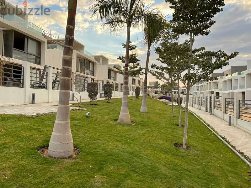 for sale Townhouse Corner 350 m, very prime location, 75% finished, at the price of the Middle Town, ready to move in Al Marasem Compound, Fifth Settl 7