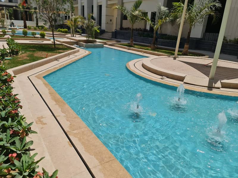 Immediate delivery, finished apartments with air conditioners, with a 15% down payment, in El Jar Sheraton Compound 1