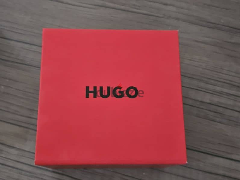 ساعه هوجو Hugo اصلي جديده بلزقة المصنع و العلبه 2