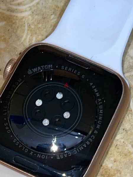 موجود 3 ساعات ابل واتش جايبهم من أمريكا apple watch series 8 gps 45mm 1