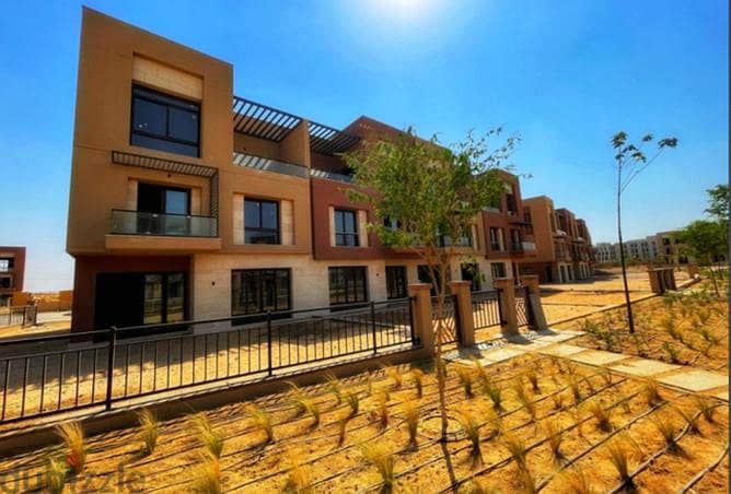 town house middle 258 m for sale with installments till 2025 in District 5 Marakez ( Al Hokeir) 2