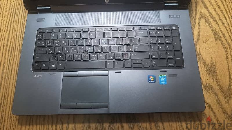 HP Zbook 17 G2 + Gigamax cooler + logitech mouse 4
