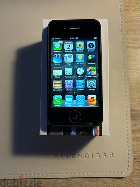 iPhone 4s 16GB Black ايفون ٤ اس اسود ١٦ جيجا 1