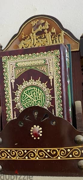 كتاب ‏القرآن الكريم داخل تابلوة خشب 2