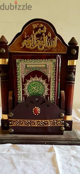 كتاب ‏القرآن الكريم داخل تابلوة خشب 3
