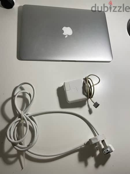 MacBook Air (13-inch, 2017) with box, Great condition 2