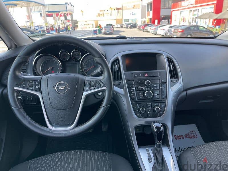 Opel Astra 2021 1