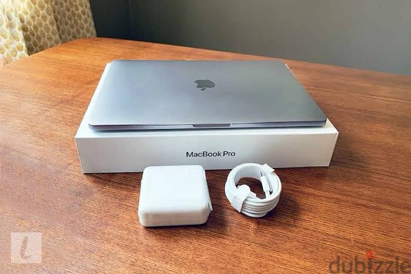 Macbook pro 2019 13 inch 1
