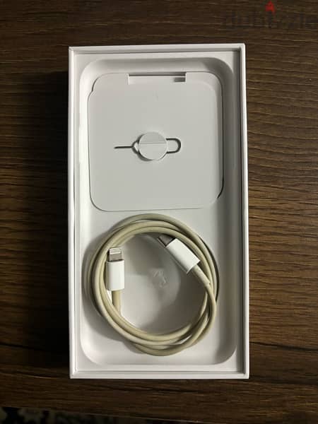 iphone 11 128G white used 3