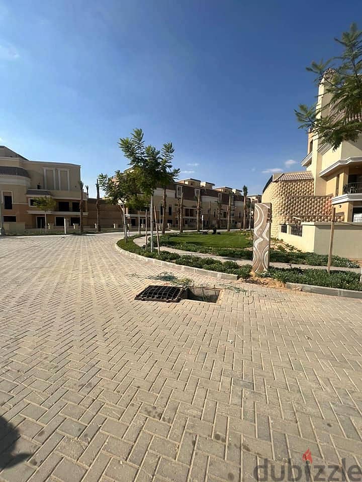 For sale, two-room apartment, 110 square meters, 8 years installments, in Sarai Compound, in front of Madinaty 6