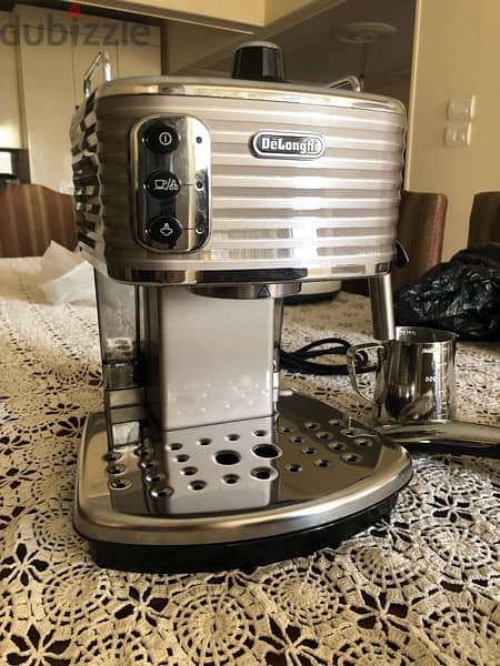 DeLonghi Scultura Espresso Machine - مكنة ديلونجي سكلتورا للاسبريسو 0