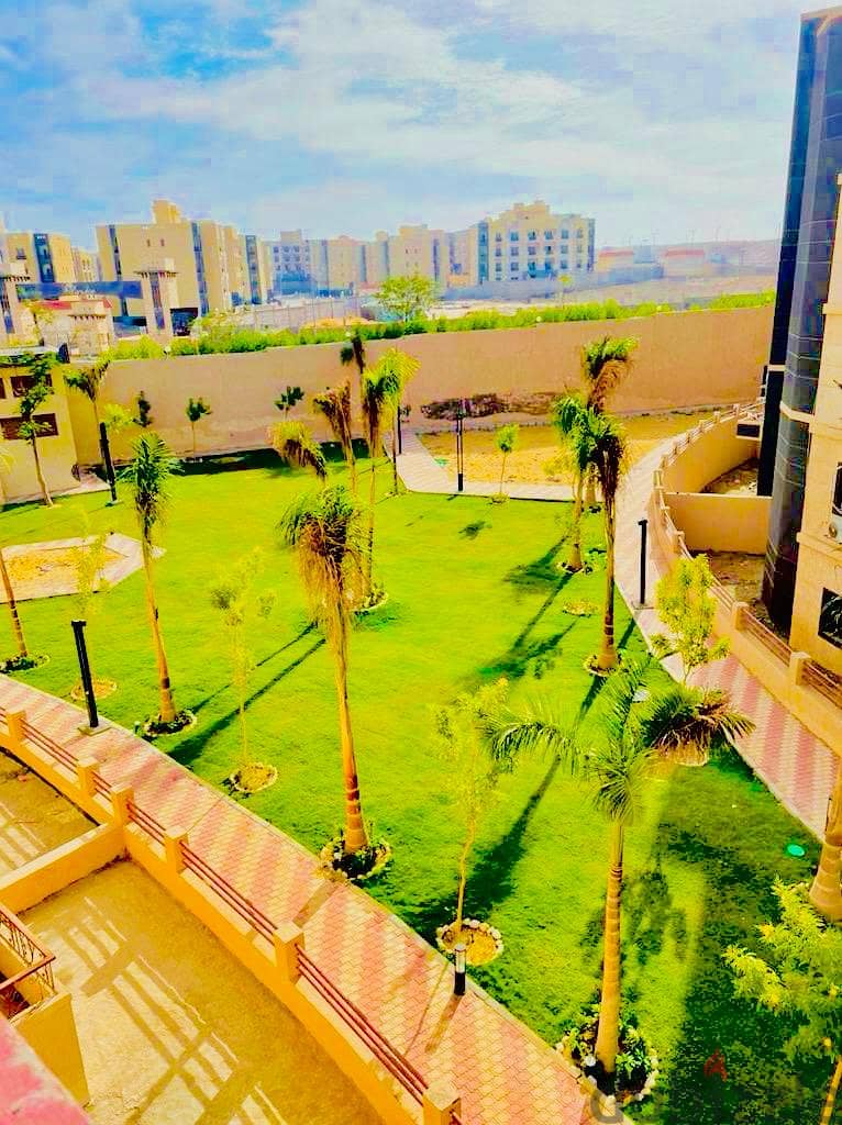 Ready to move apartment at New Cairo with 781000 EGP downpayment 3